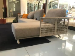 Poltrona Frau Divano per l'esterno Solaria a prezzi outlet- Divani Da Giardino