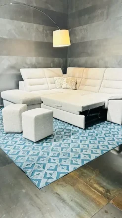 Gamma Divano Phil tessuto in poliuretano   a prezzo Outlet- Divani