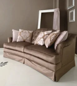 Outlet Divano Piuma doppio strato modello villa veneziana in Tessuto non sfoderabile di scontato 40% Divani