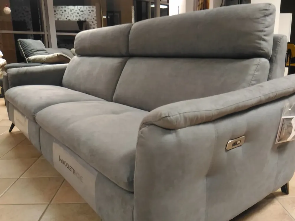 Divano relax Falabella in Pelle a 4200€^Nicoletti Home Discount