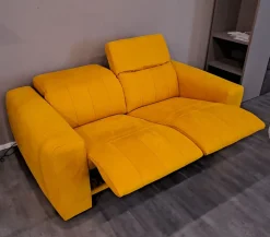 Felis Divano relax in Offerta Outlet. Tessuto misto piuma. Acquista ora!- Divani