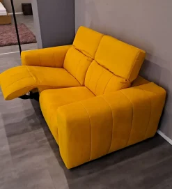 Felis Divano relax in Offerta Outlet. Tessuto misto piuma. Acquista ora!- Divani