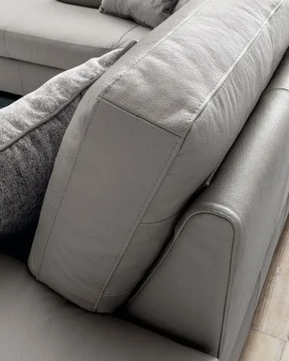 Discount Divano relax in Pelle a prezzo ribassato Divani