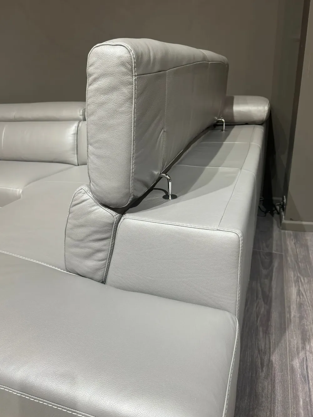 New Divano relax Salirò in Pelle a 3200€ Divani