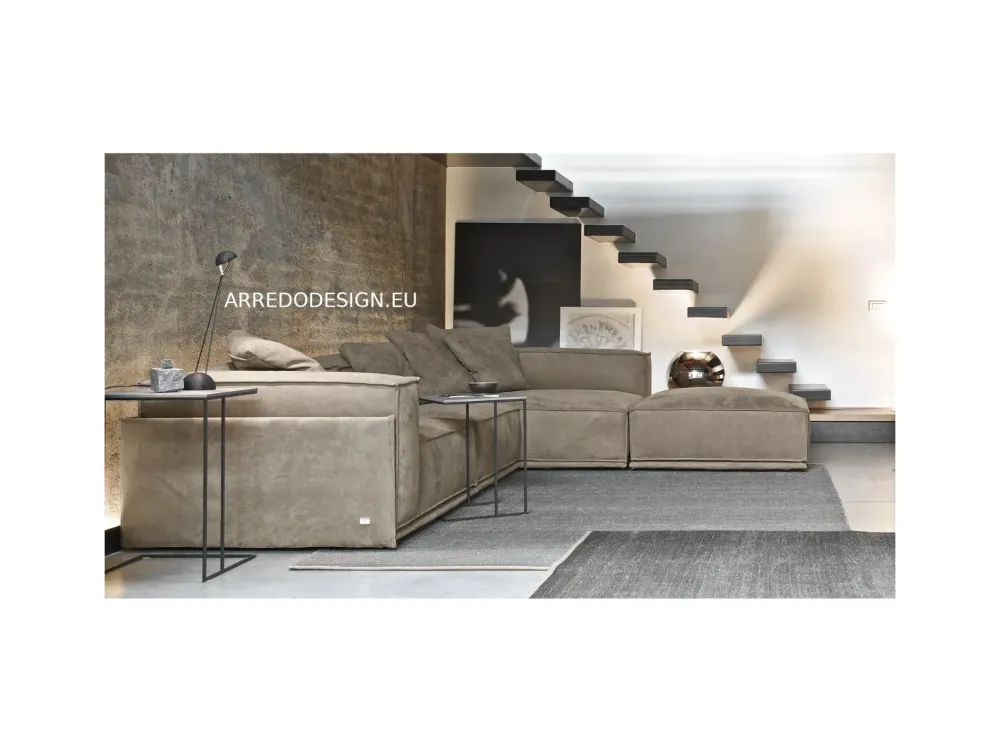 Divano Roland di in stile design in Offerta Outlet^Doimo Salotti Hot