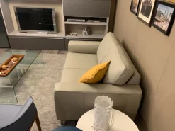 Divano Russel di in stile moderno a prezzo scontato^Le Comfort Best