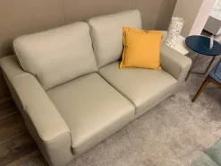 Divano Russel di in stile moderno a prezzo scontato^Le Comfort Best