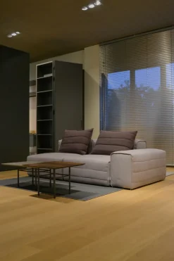 Gervasoni Divano Samet  di in stile design a prezzo scontato- Divani