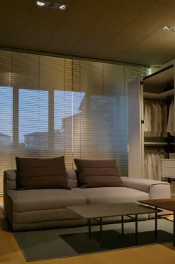 Gervasoni Divano Samet  di in stile design a prezzo scontato- Divani