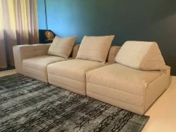 Gervasoni Divano Samet in Tessuto sfoderabile  di scontato 46%- Divani