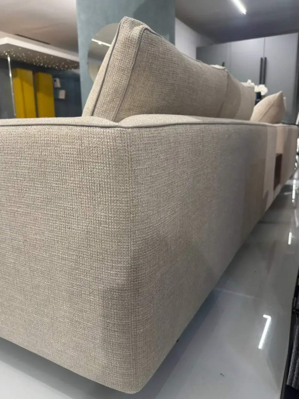 Divano Sheridan tessuto in poliuretano in Offerta Outlet^Desirèe Outlet