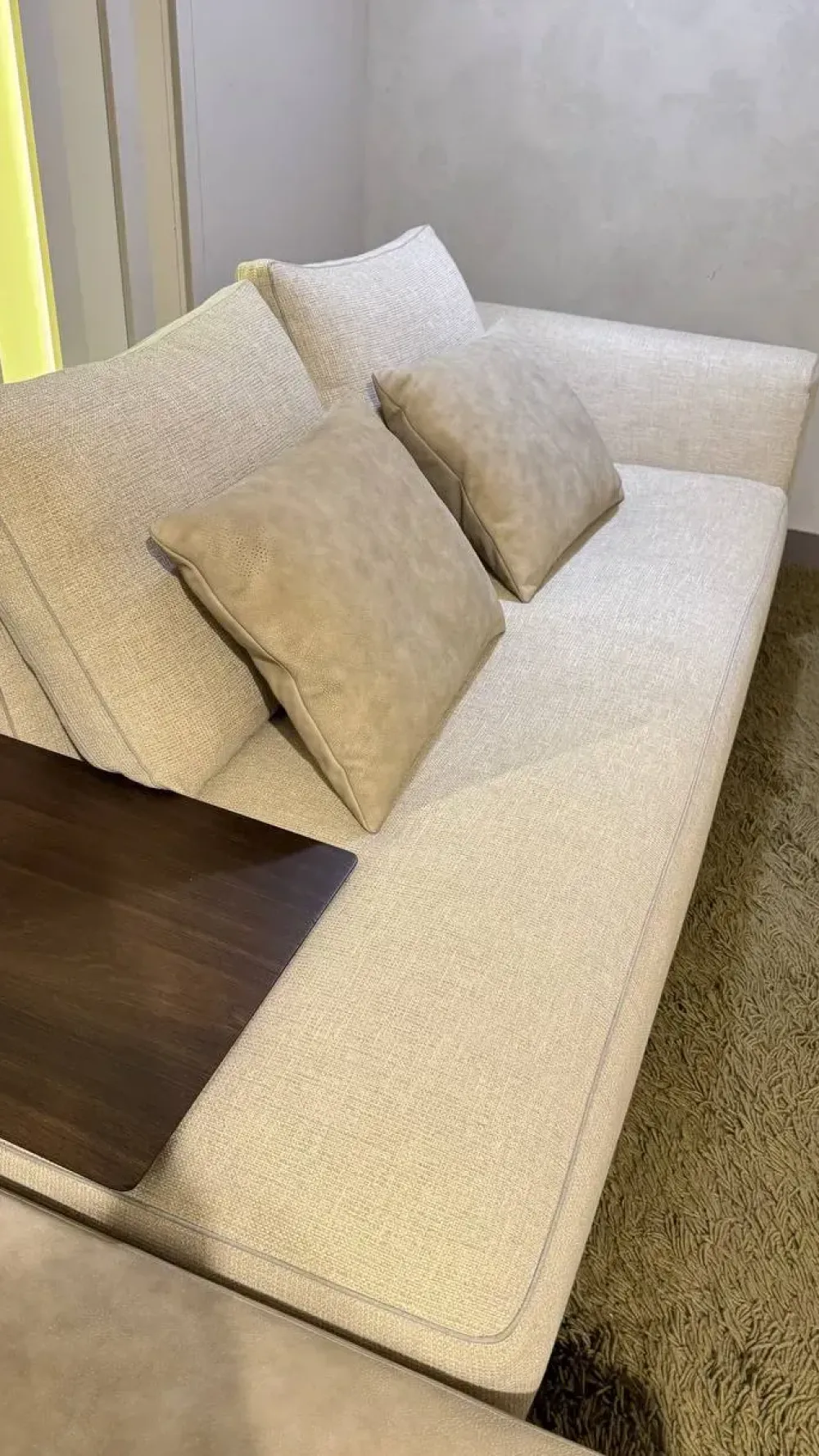 Divano Sheridan tessuto in poliuretano in Offerta Outlet^Desirèe Outlet