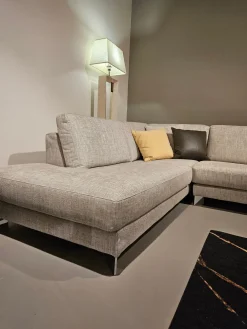 Outlet Divano Square in Tessuto sfoderabile  di scontato 37% Divani