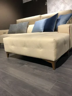 Outlet Divano Tiffany in Microfibra non sfoderabile di scontato 60% Divani