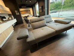 Calia Divano Toby wing di in stile design a prezzo scontato- Divani