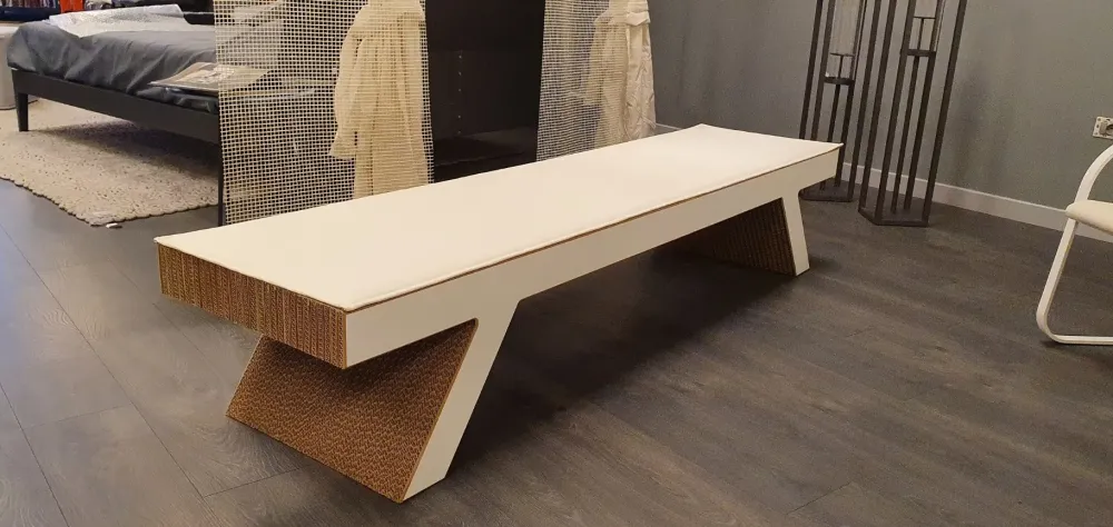 Divano Twiggy a prezzo ribassato Divani