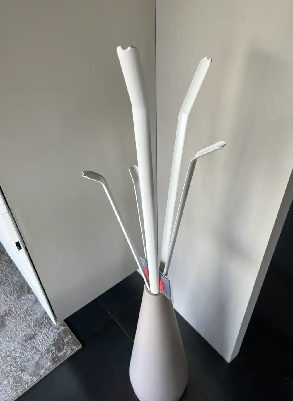 Eclettico appendiabiti Kadou a PREZZI OUTLET^Bonaldo