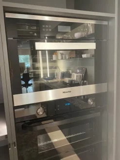 Forno modello Fono a vapore pureline con scaldavivande a prezzo scontato^Mìele New