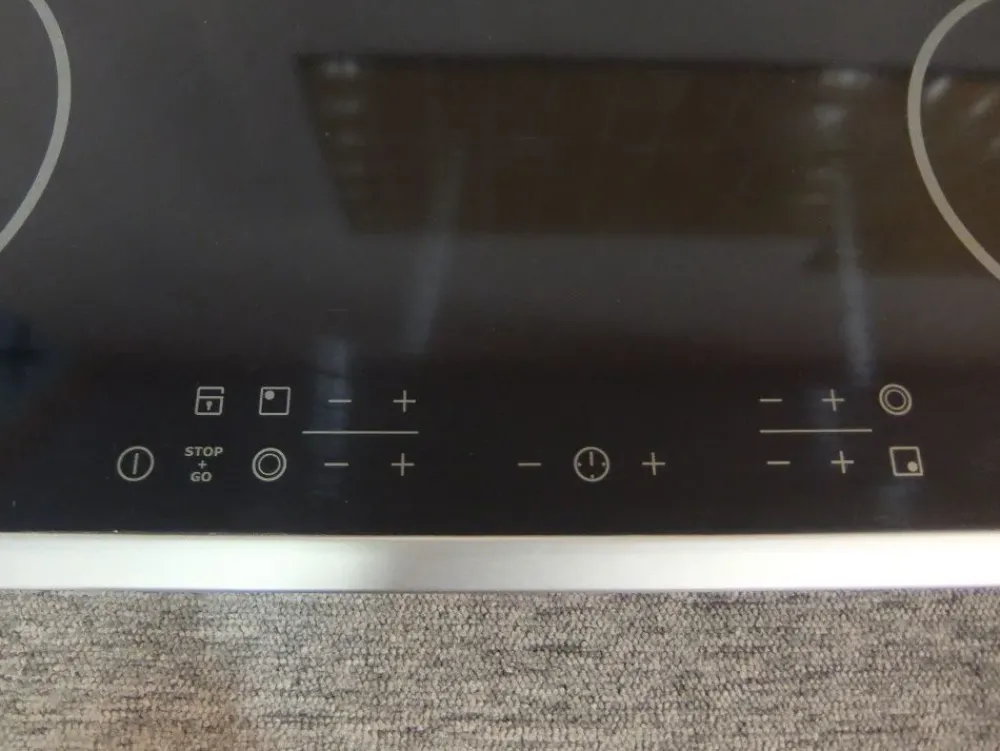 Innovativo piano cottura Vetroceramica di a prezzi outlet^Electrolux Hot