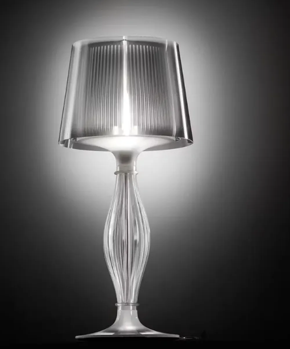 Slamp Lampada da tavolo in plastica Liza in Offerta Outlet- Lampade Da Tavolo