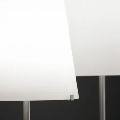 Lampada da tavolo 3247ta a prezzo Outlet^Fontana Arte