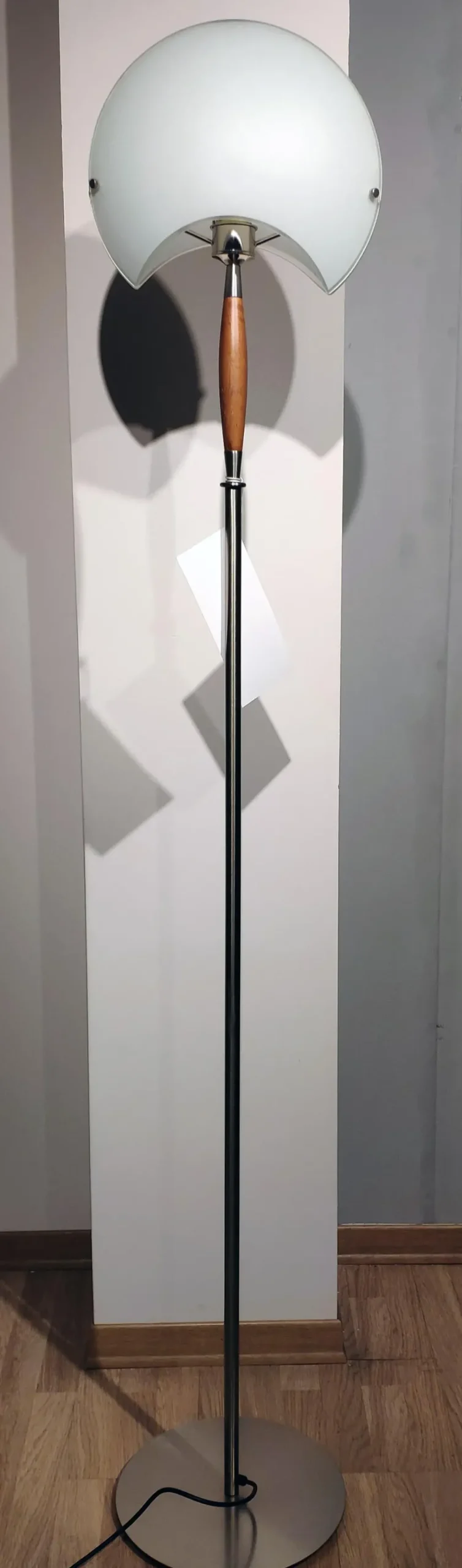 Outlet Lampada da terra in metallo Vetro-ciliegio a prezzo Outlet Lampade Da Terra