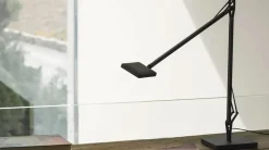 Lampada da terra in metallo Kalvin edge a prezzo scontato^Flos Online