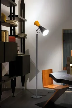 Lampada da terra Parliament terra a prezzo Outlet^Nemo New