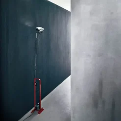 Flos Lampada da terra Toio led in Offerta Outlet- Lampade Da Terra