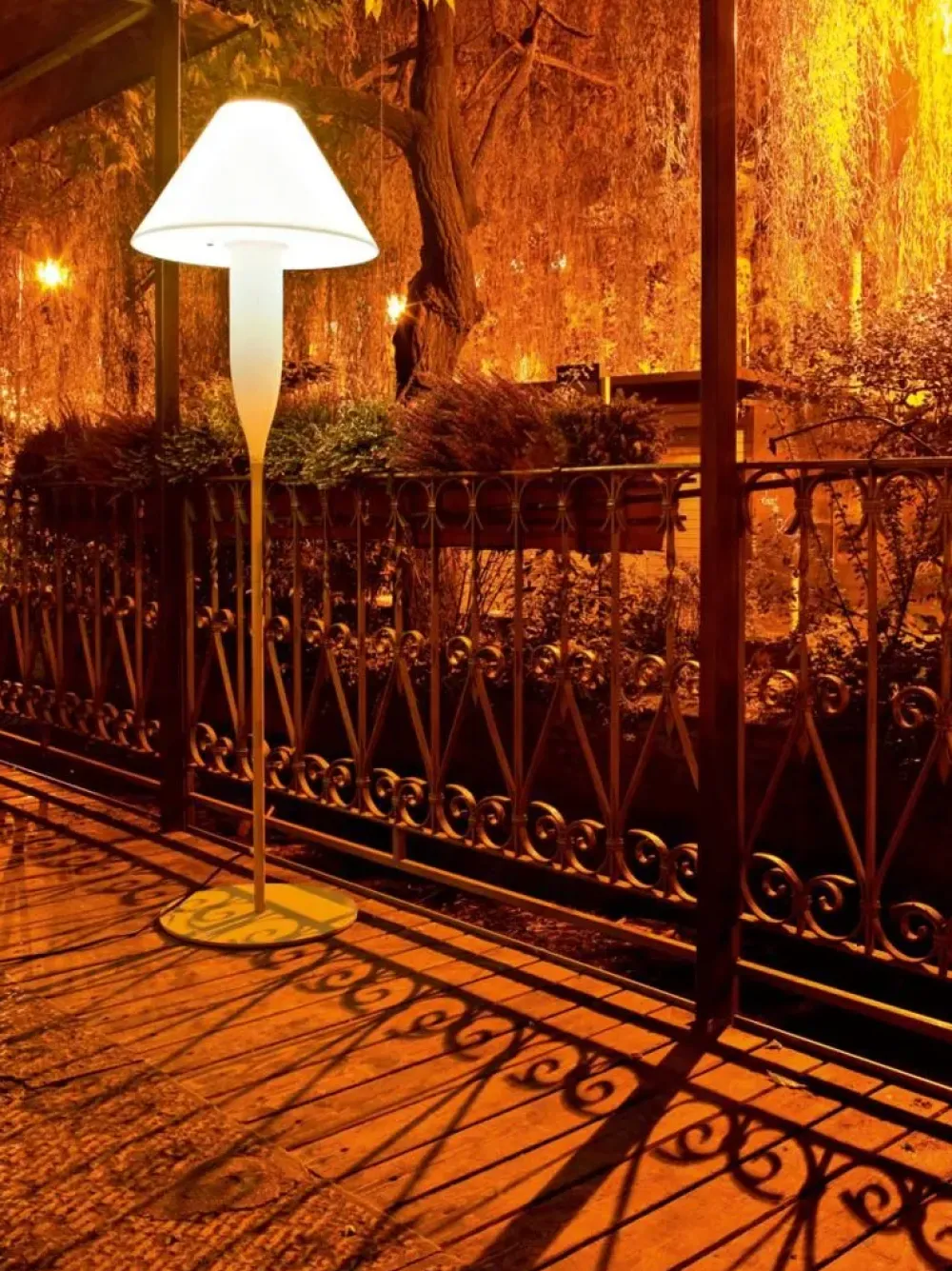 Discount Lampada Bonheur a PREZZI OUTLET Lampade Da Terra