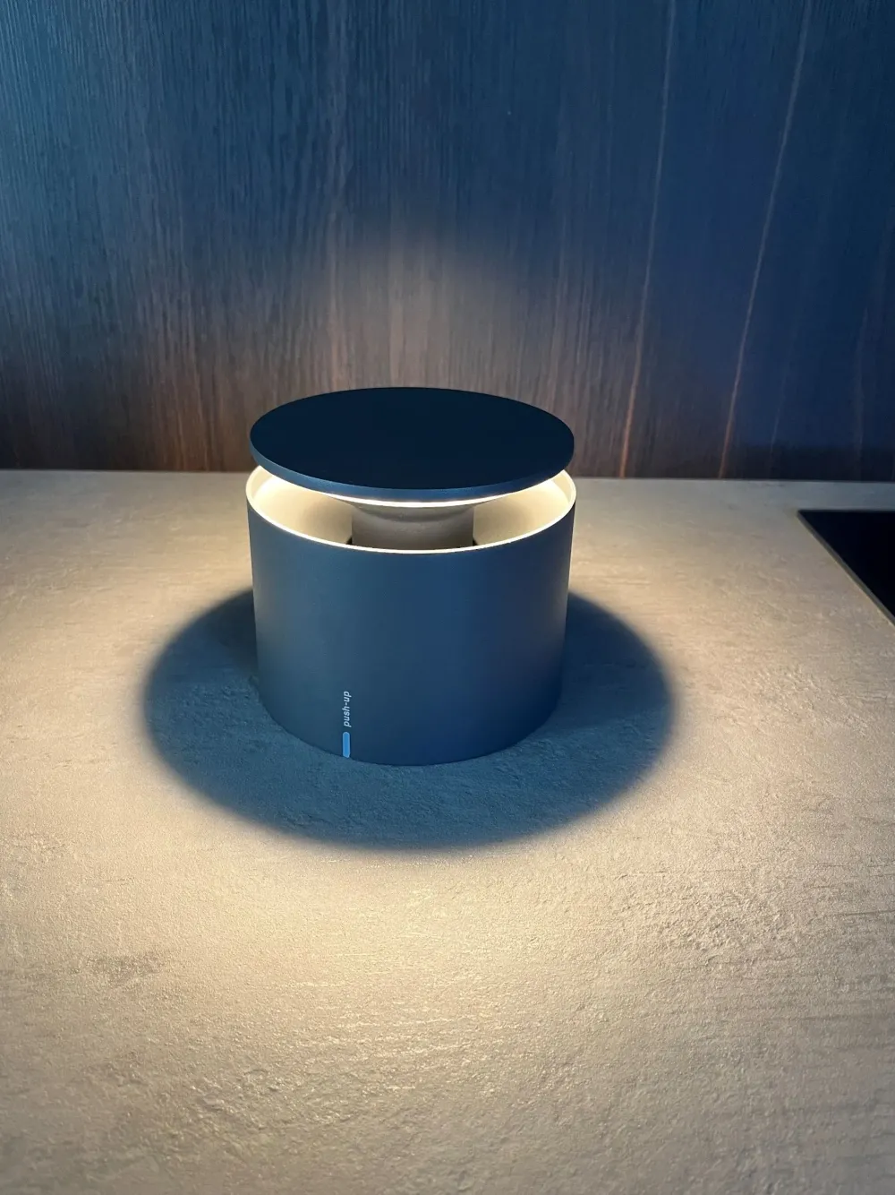 Lampada Push-up a PREZZI OUTLET Lampade Da Tavolo