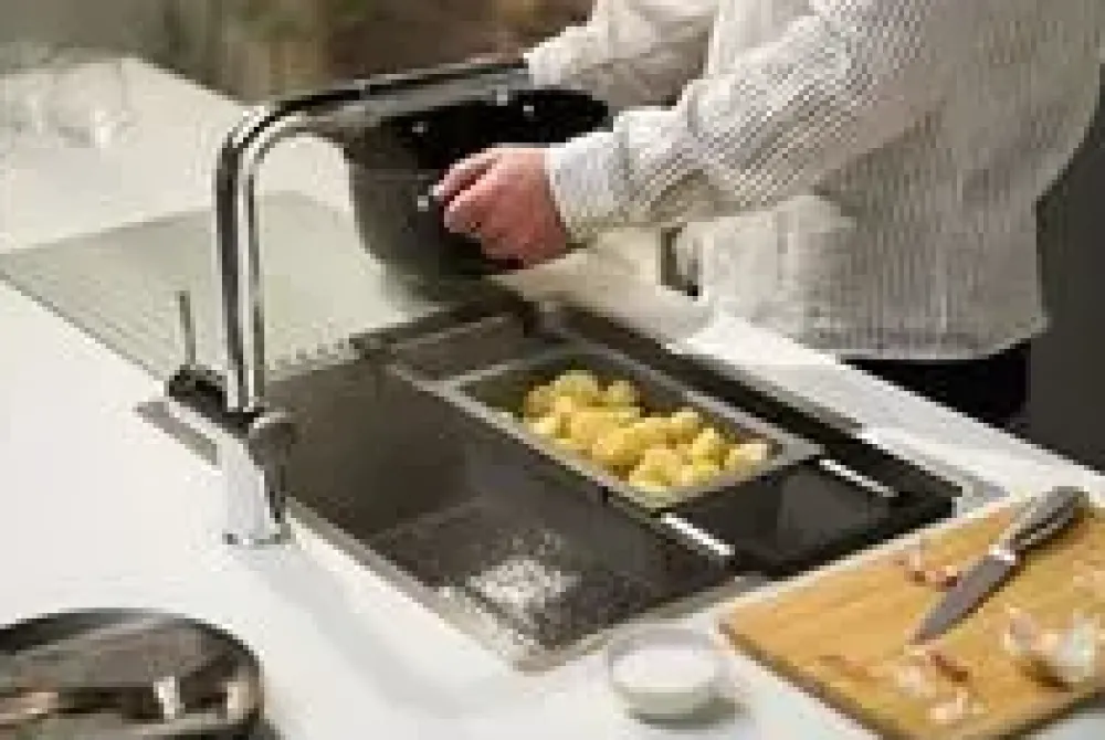 Hot Lavello modello All-in a marchio scontato Lavello