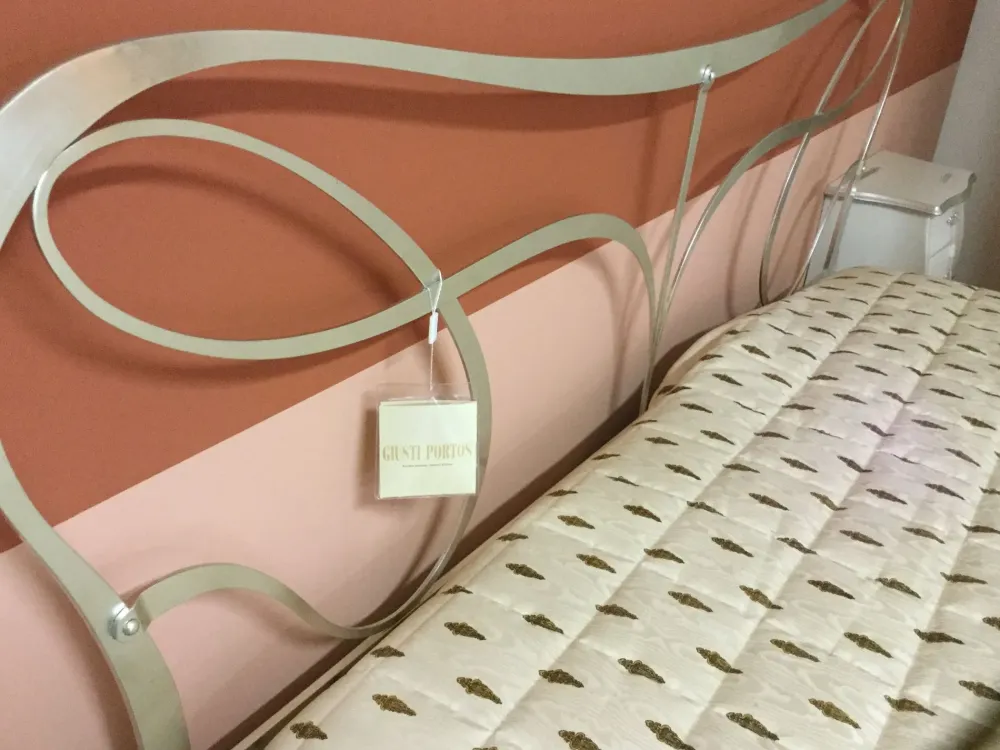 Giusti Portos Letto classico Athos con uno sconto esclusivo- Letti