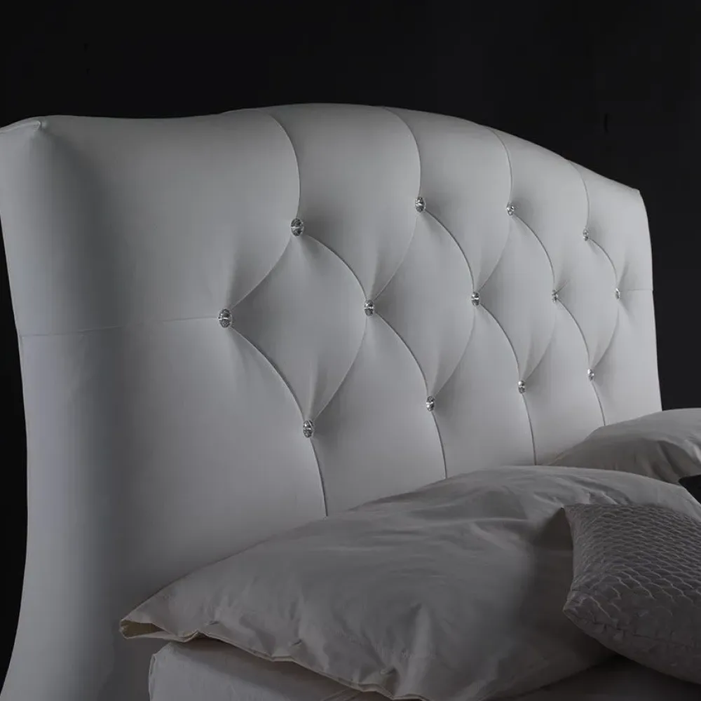 Letto classico con giroletto Virgo a prezzo ribassato^Artigianale Sale