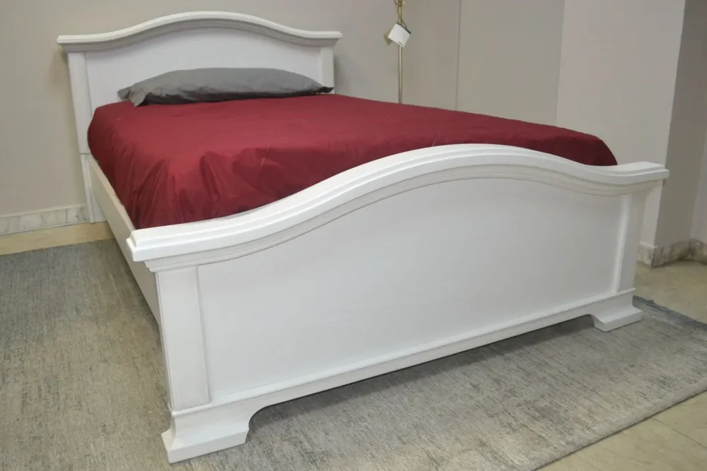 Arcadia by Colombini Letto classico con pediera Licia a prezzo ribassato- Letti