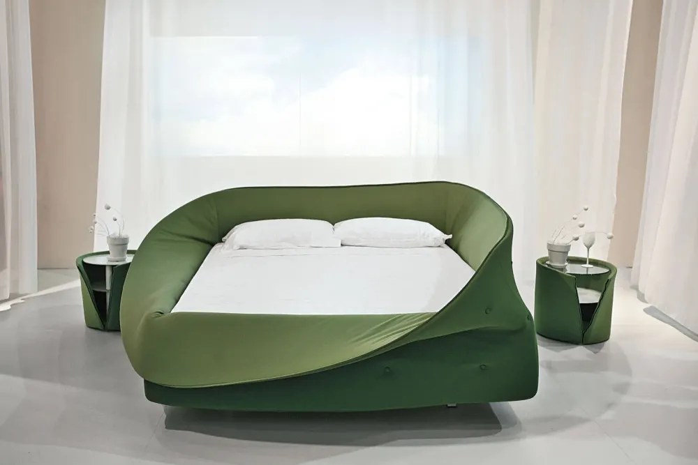 New Letto design con giroletto Colletto a prezzo scontato Letti