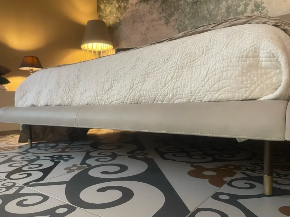 Letto design con giroletto Letto mirage a prezzo ribassato^Cantori Clearance