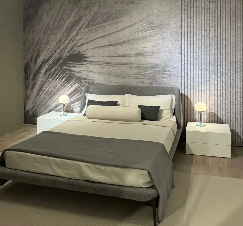 NovaMobili Letto design con giroletto Velvet a prezzo ribassato- Letti