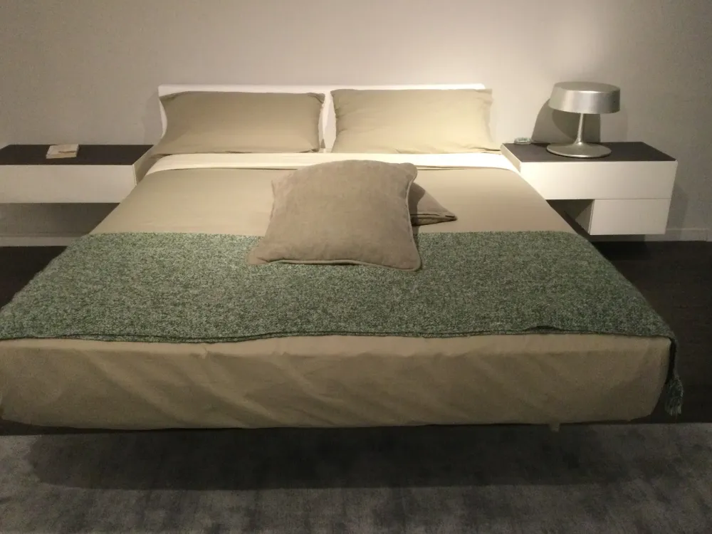 Letto design Fluttua scontato 38%^Lago Clearance