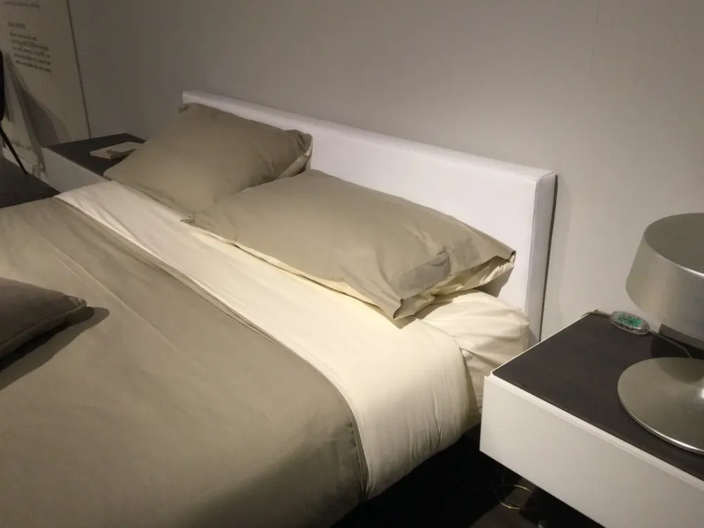 Letto design Fluttua scontato 38%^Lago Clearance