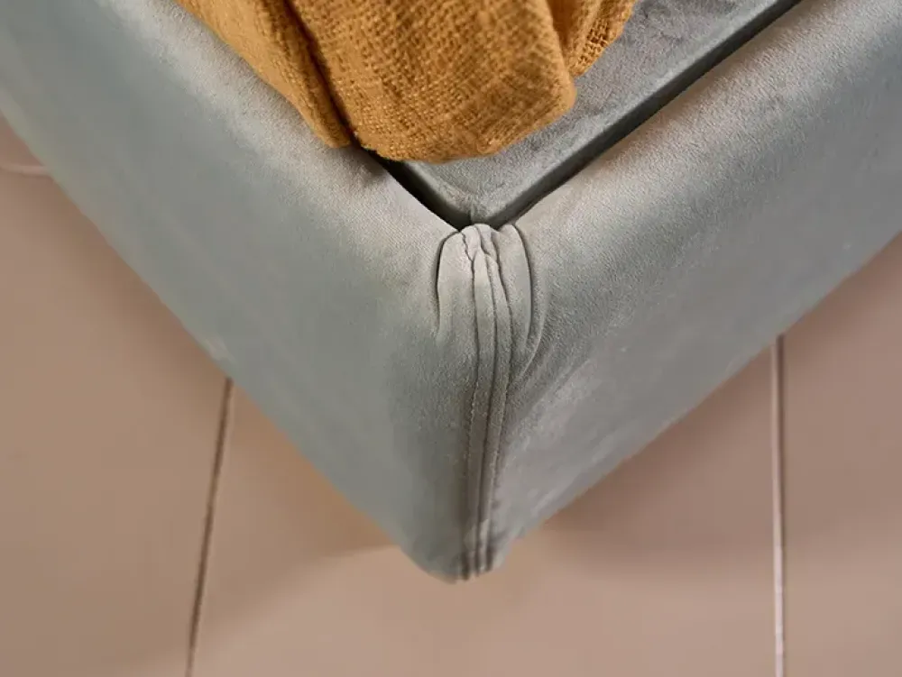 Tre Ci Salotti Letto design Gond scontato 50%- Letti