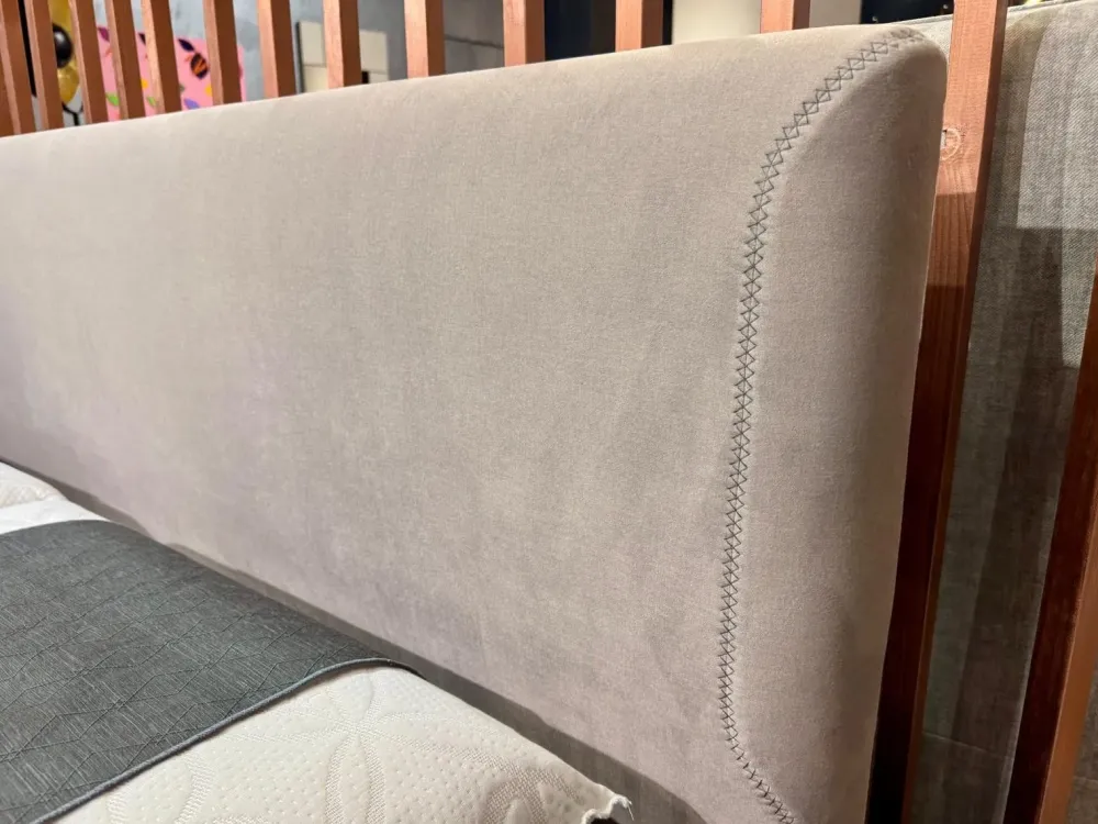 Novaluna Letto design Lenox con un ribasso del 33%- Letti