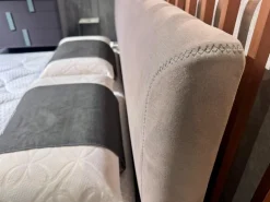 Novaluna Letto design Lenox con un ribasso del 33%- Letti