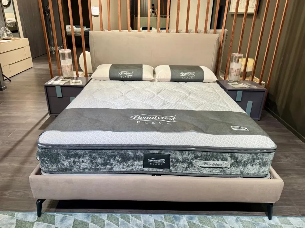 Novaluna Letto design Lenox con un ribasso del 33%- Letti