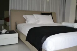 Molteni & C Letto design Nick con uno sconto del 50%- Letti