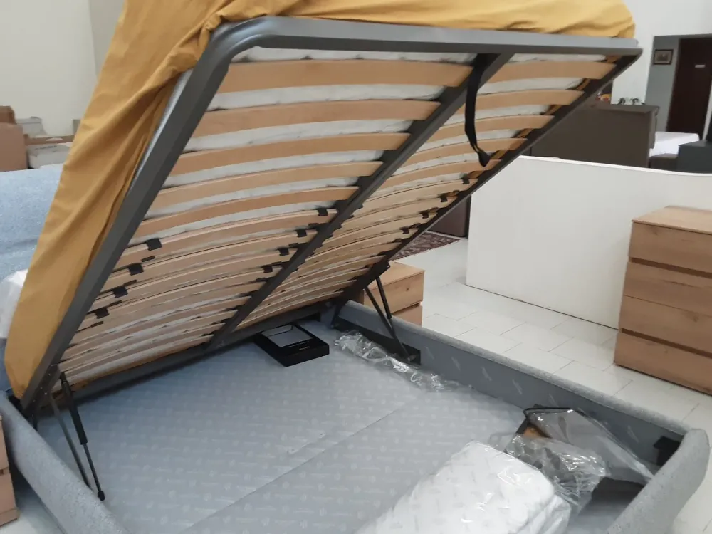 Letto design Verney scontato 67%^Altrenotti Best