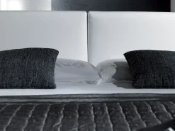 Letto imbottito con contenitore Porto  a prezzo ribassato^Artigianale Best