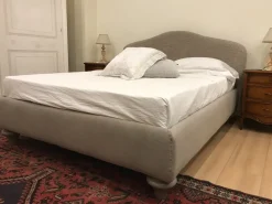 Letto imbottito con contenitore Medea   a prezzo ribassato^Twils Sale