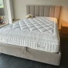 Letto imbottito con contenitore Letto testiera alta  a prezzo scontato^ZR Outlet