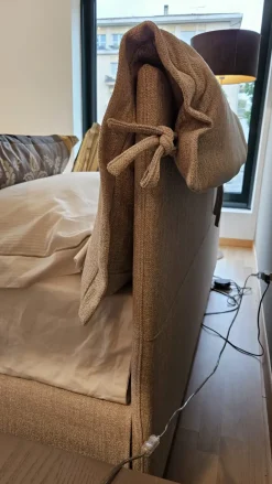 Divanidea Letto imbottito con contenitore Nuvola  a prezzo scontato- Letti